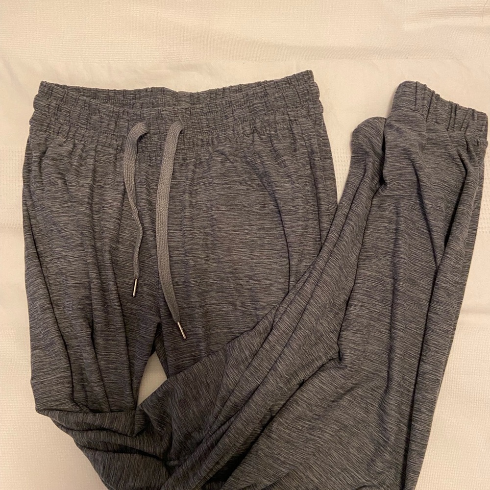 Joggers - Picture 2 of 6